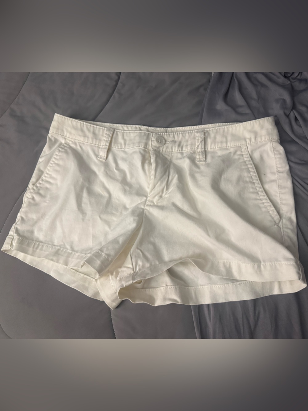 Victoria’s Secret Eva white shorts